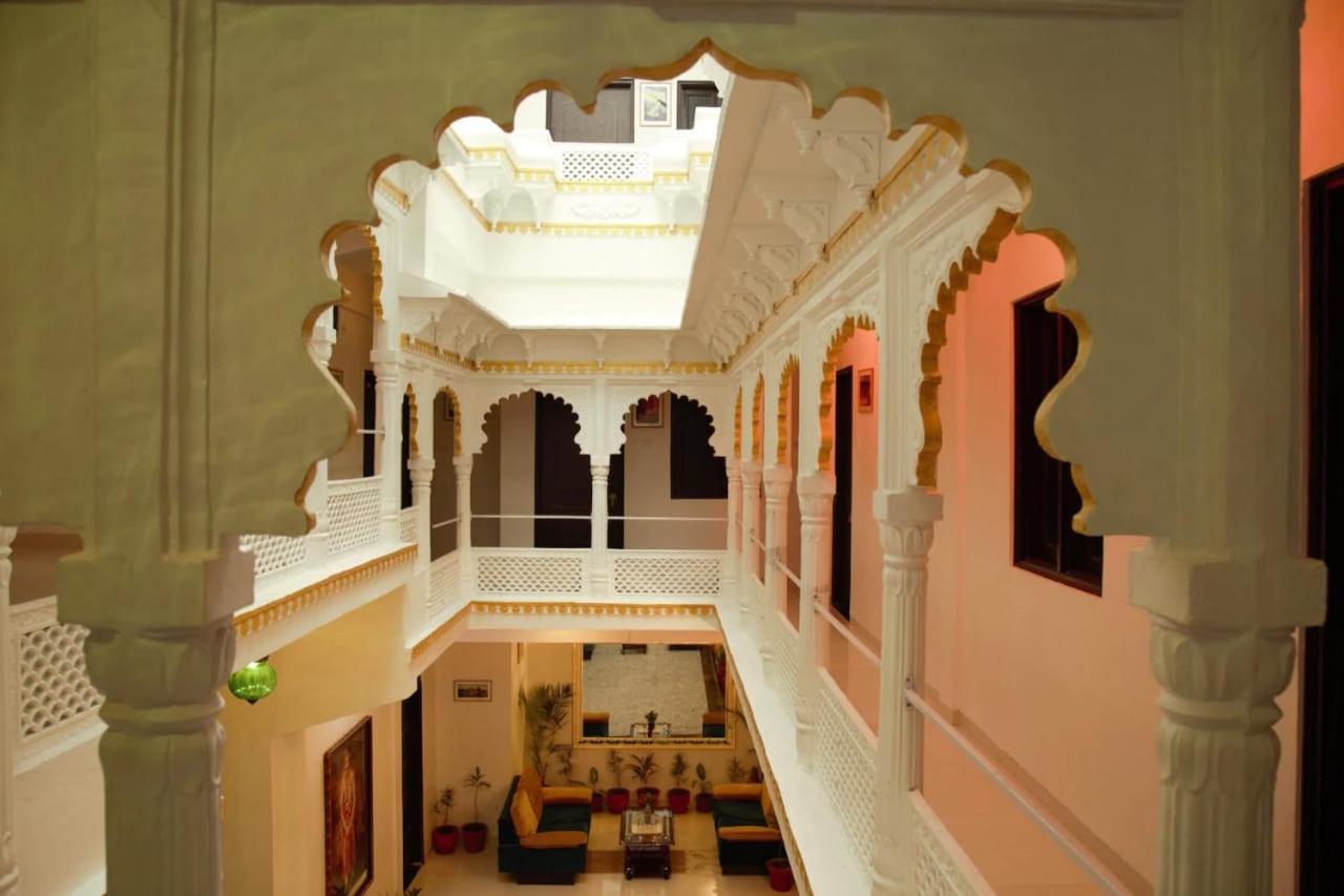 Hotel Nahargarh Palace Indore Buitenkant foto